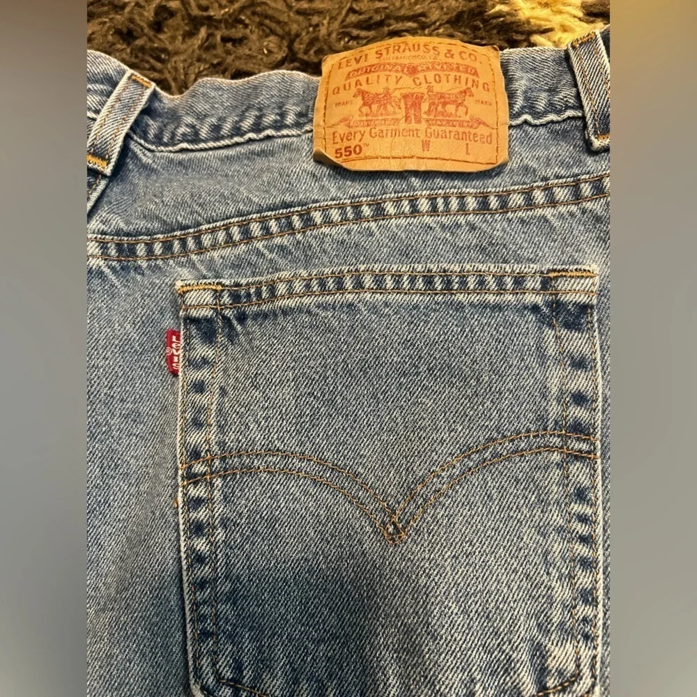 Vintage Levi's 550 Relaxed Fit Denim Blue Jean Shorts Made In USA Jorts 22 MIS